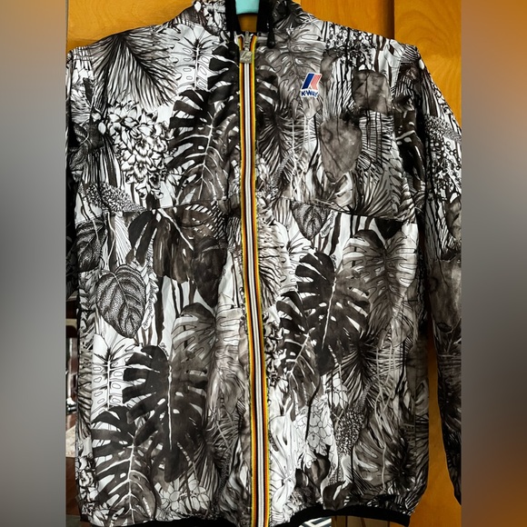 K-Way and Christian Lacroix reversible windbreaker - Picture 6 of 15